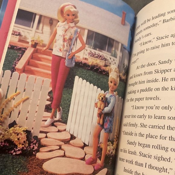 Set of 2 Barbie and Friends book club hardcover books from 1998 - Picture 7 of 7